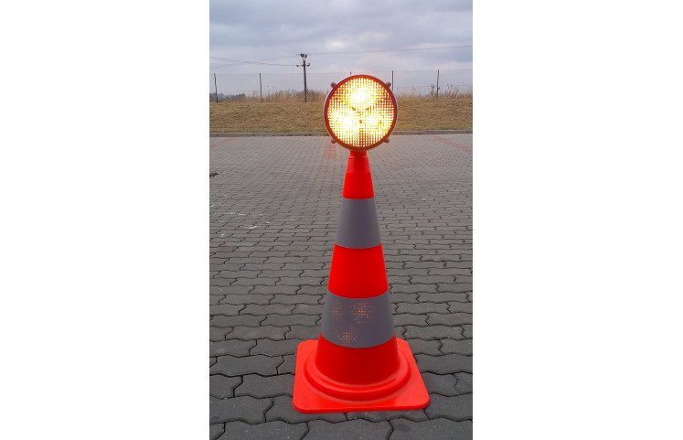 Dopravní kužel se světlem