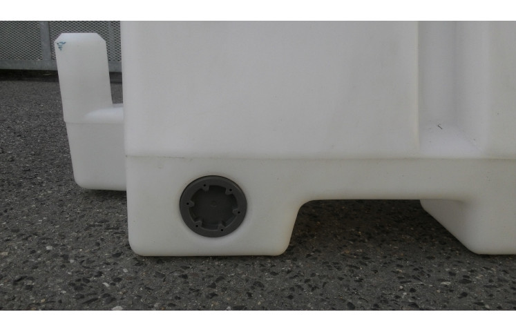 Plastové svodidlo - bílé