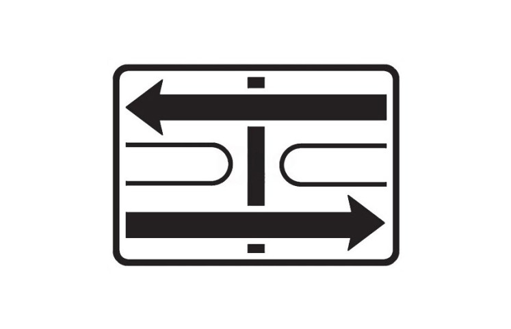 Dopravní značka E2c - Tvar křižovatky