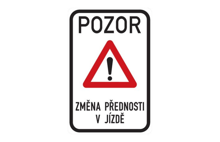 Dopravní značka IP22 - Změna místní úpravy Dopravní značka IP22 - Změna místní úpravy