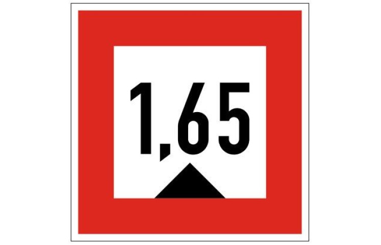 Plavební znak C1 - Hloubka je omezena (pokud je uvedeno číslo, stanoví hloubku v metrech) Plavební znak C1 - Hloubka je omezena (pokud je uvedeno číslo, stanoví hloubku v metrech)