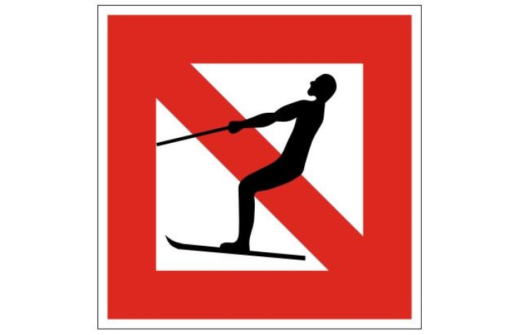 Plavební znak A14 - Zákaz vodního lyžování