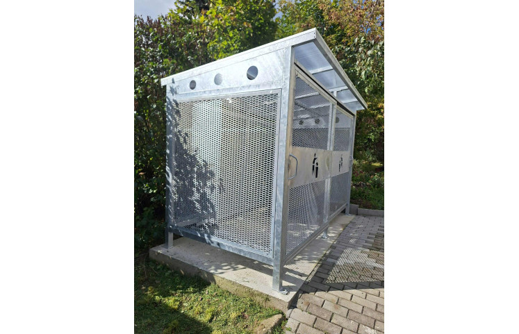 Uzamykatelný přístřešek DUO pro dva kontejnery 1100l